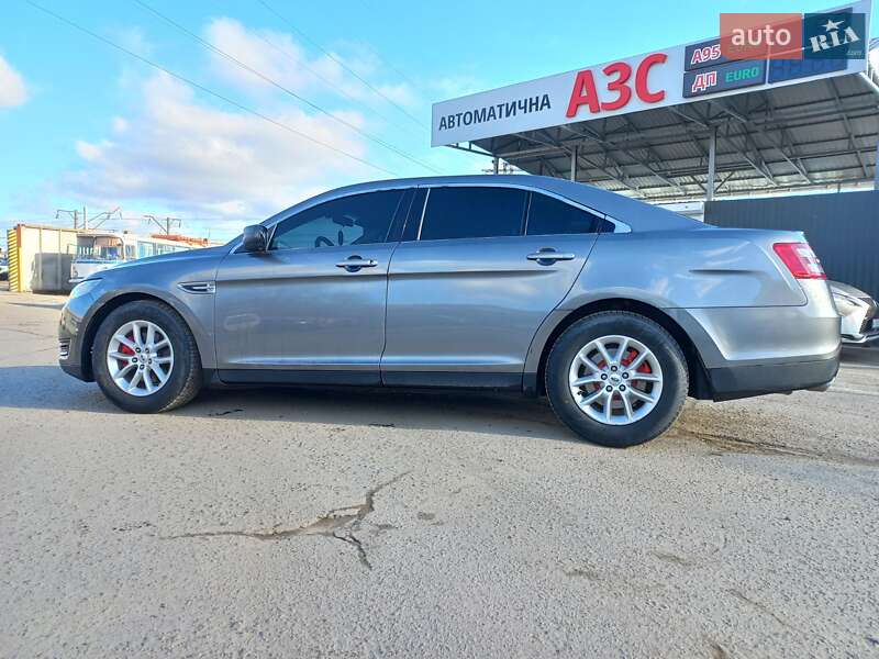 Седан Ford Taurus 2014 в Белой Церкви