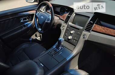 Седан Ford Taurus 2018 в 