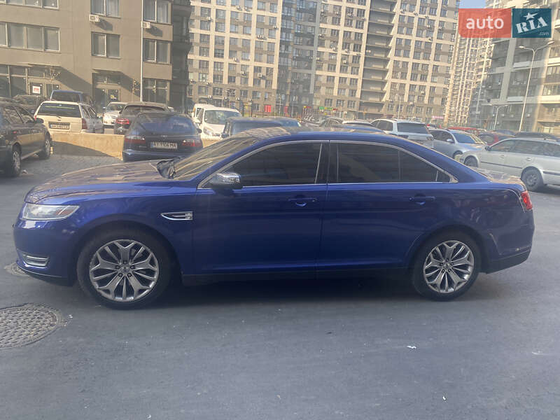 Седан Ford Taurus 2013 в Киеве