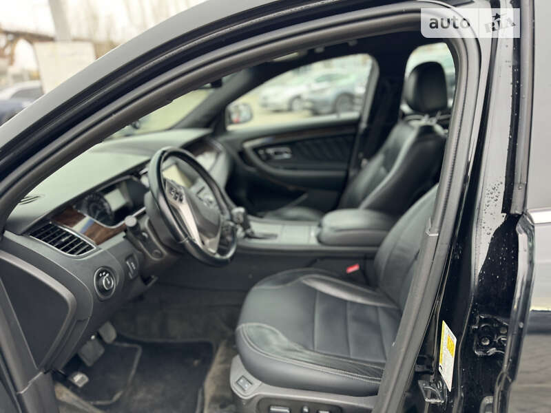 Седан Ford Taurus 2018 в Днепре