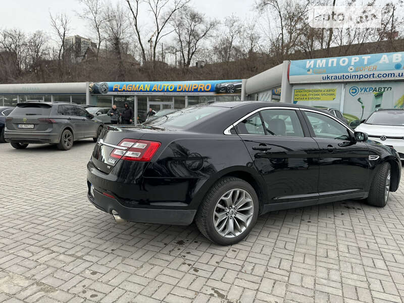 Седан Ford Taurus 2018 в Днепре