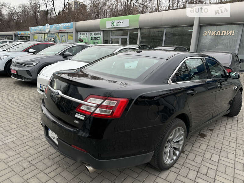 Седан Ford Taurus 2018 в Днепре