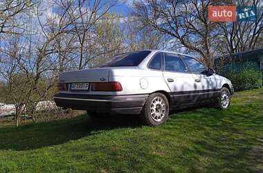 Седан Ford Taurus 1990 в Солоному
