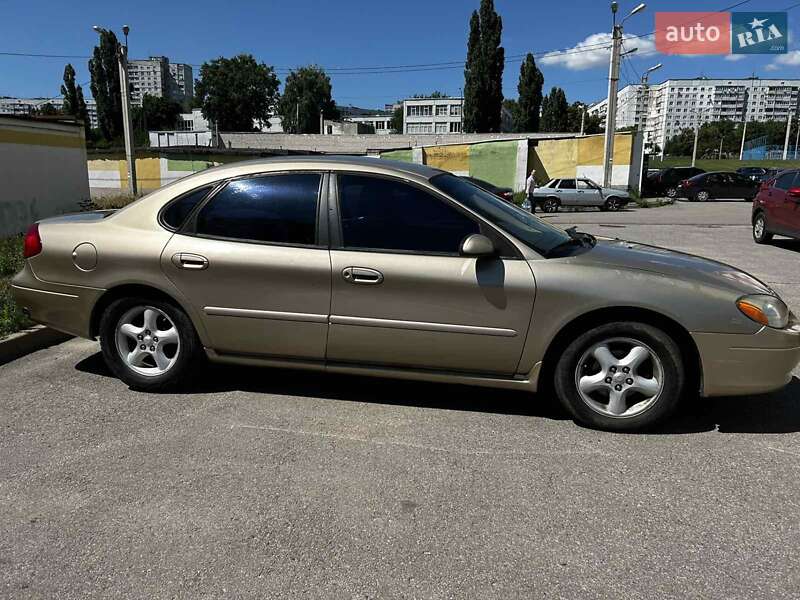Седан Ford Taurus 2000 в Харькове