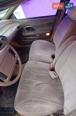 Седан Ford Taurus 1989 в Нежине