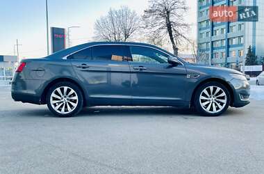 Седан Ford Taurus 2015 в Києві