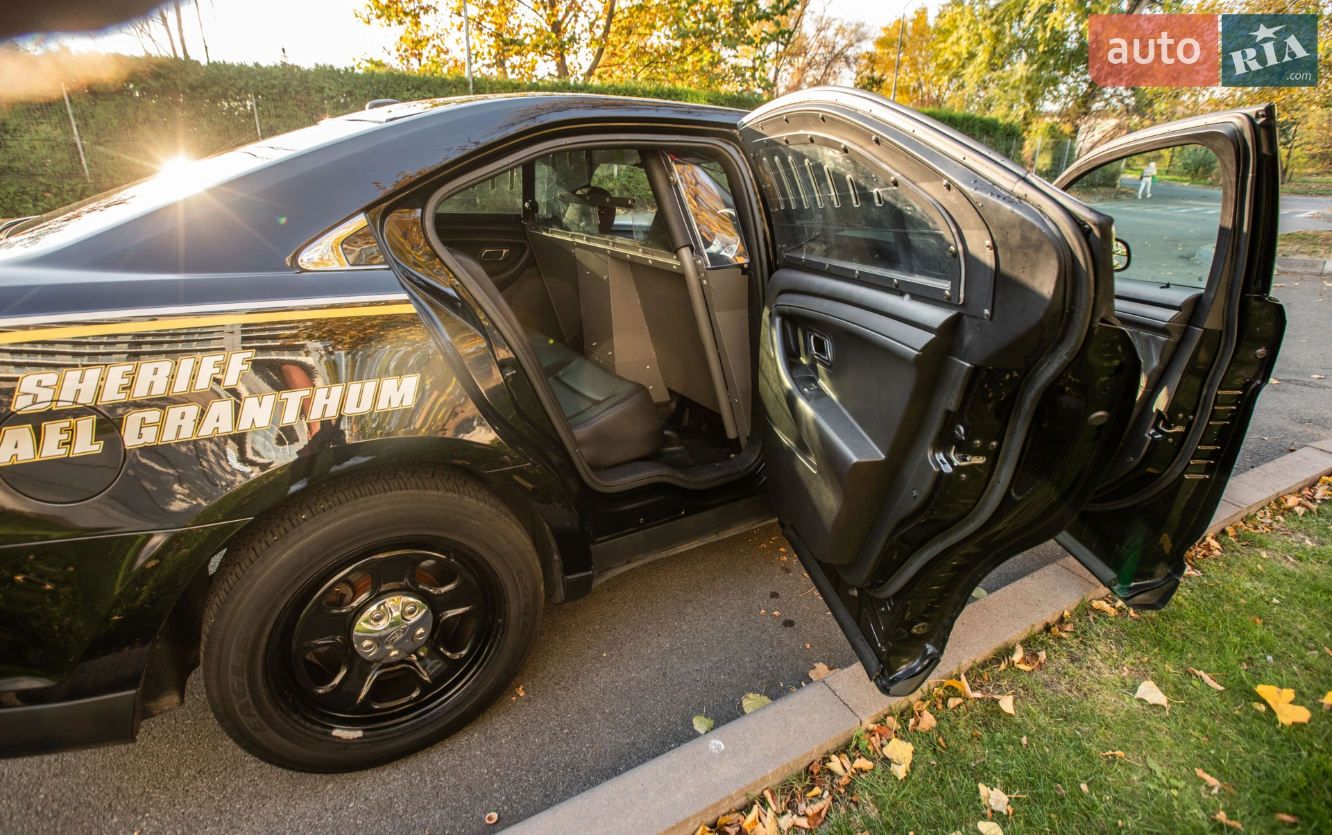 2017 Ford Taurus - мініатюра 44