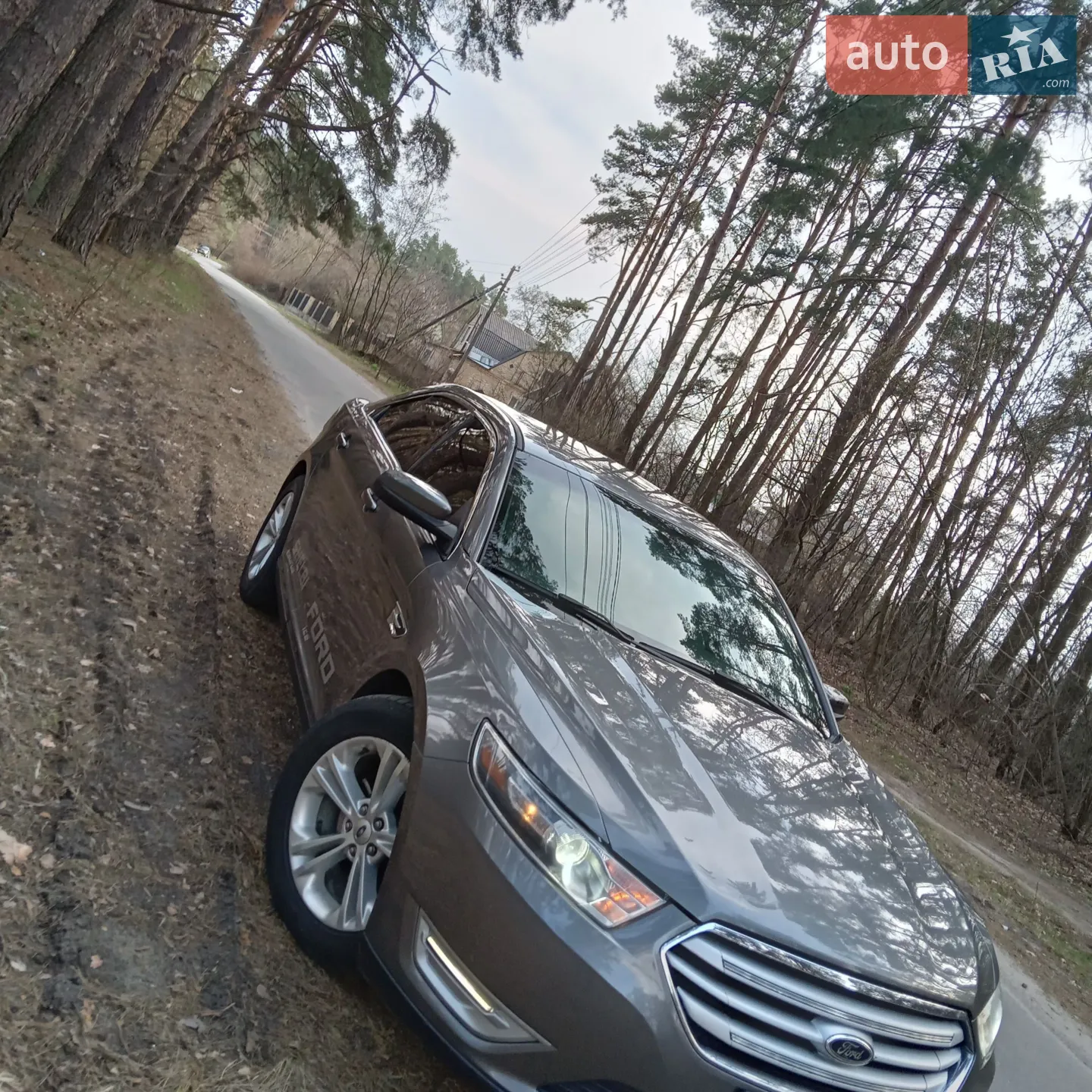 2012 Ford Taurus - мініатюра 2