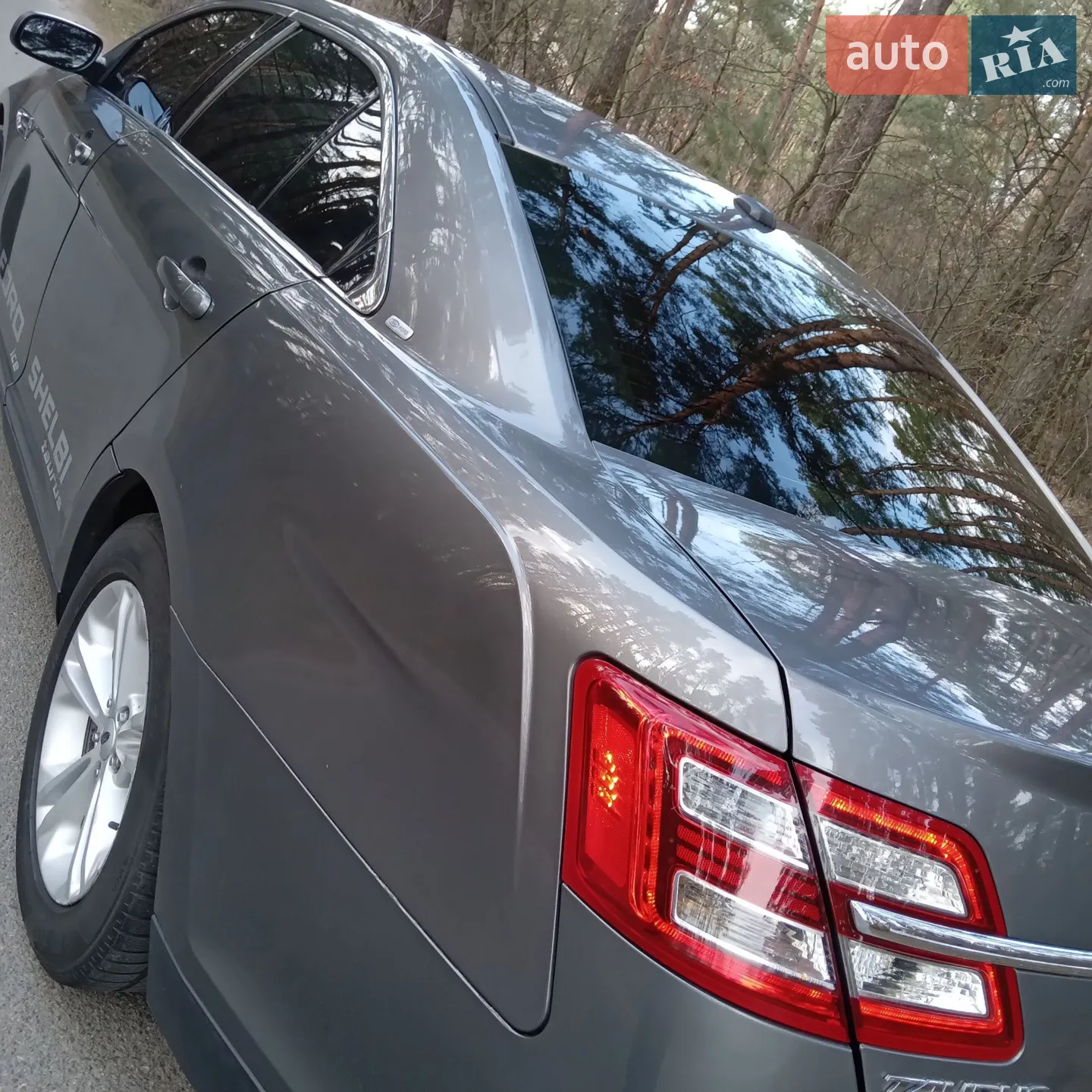 2012 Ford Taurus - мініатюра 11