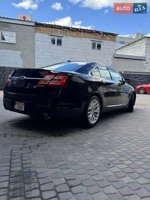 Седан Ford Taurus 2019 в Києві