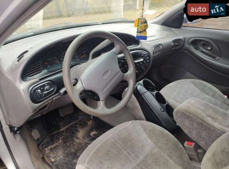 Седан Ford Taurus 1996 в Ровно