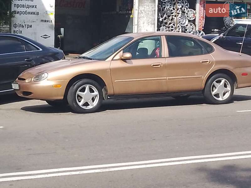 Седан Ford Taurus 1996 в Ровно