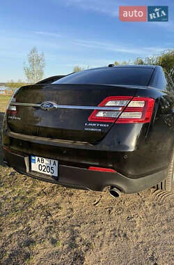 Седан Ford Taurus 2017 в 