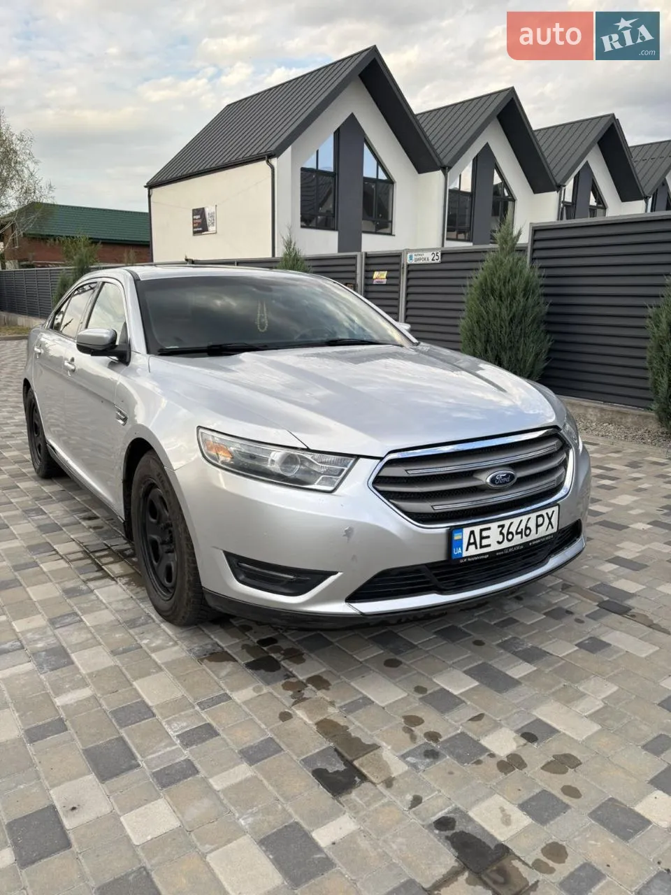 2013 Ford Taurus - мініатюра 20