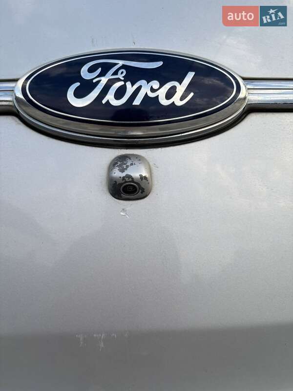 Седан Ford Taurus 2012 в Днепре