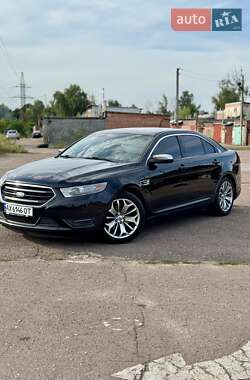 Седан Ford Taurus 2013 в Чернигове