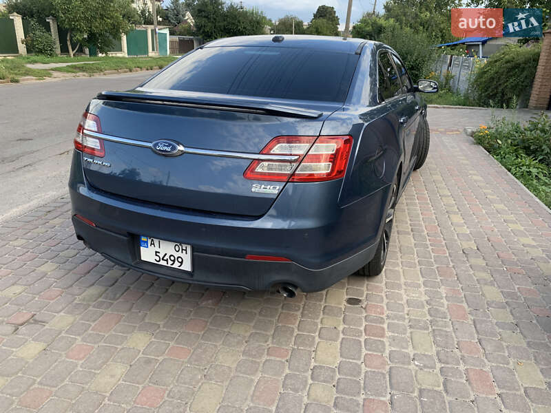 Седан Ford Taurus 2018 в Киеве