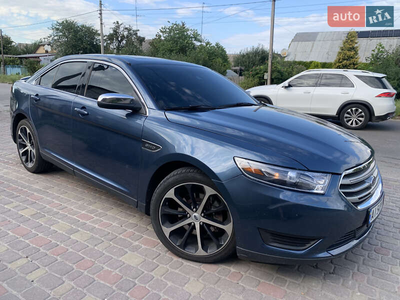 Седан Ford Taurus 2018 в Киеве
