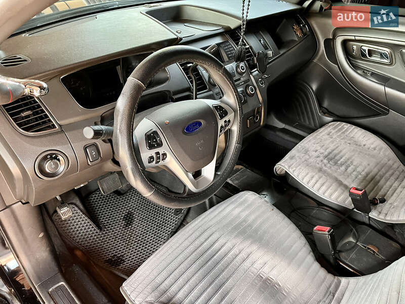 Седан Ford Taurus 2016 в Киеве