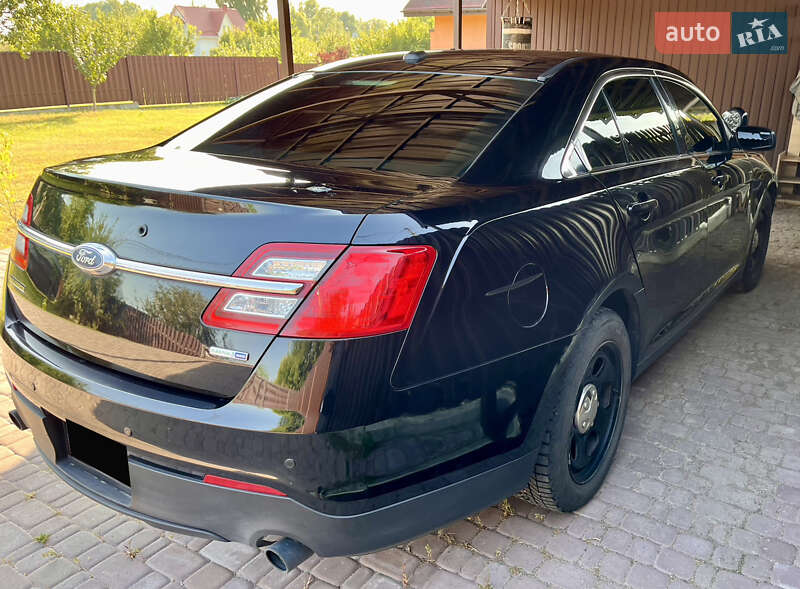 Седан Ford Taurus 2016 в Киеве