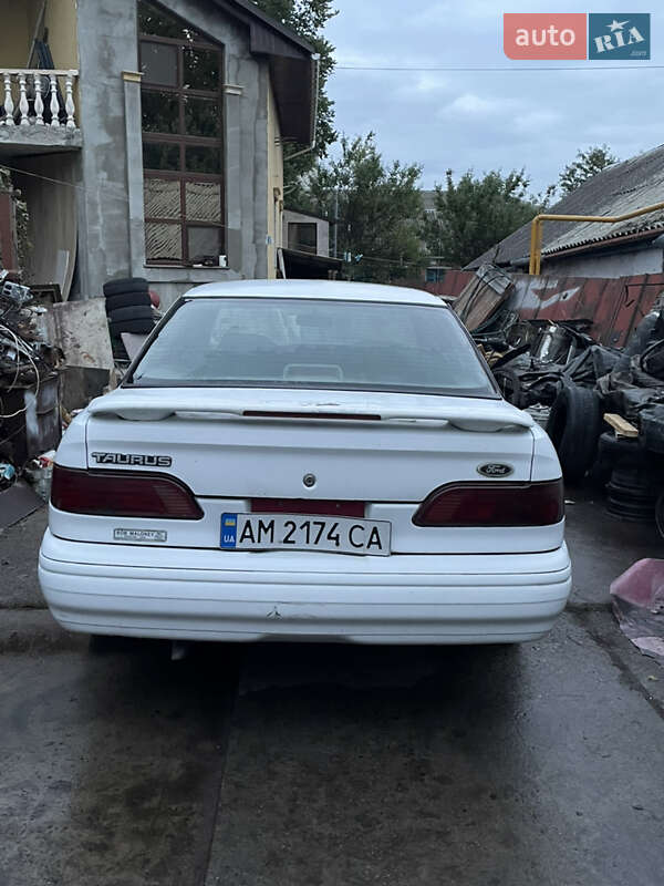 Седан Ford Taurus 1993 в Коростене фото 4 Седан Ford Taurus 1993 в Коростене