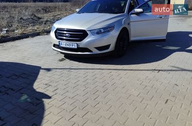 Седан Ford Taurus 2017 в Боярці
