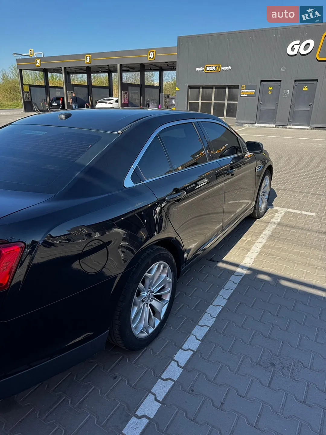 2017 Ford Taurus - мініатюра 22