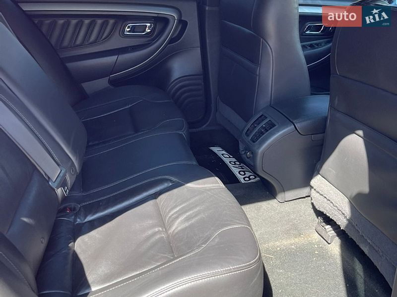 Седан Ford Taurus 2016 в Броварах