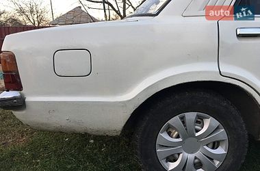 Седан Ford Taurus 1986 в Рава-Руській