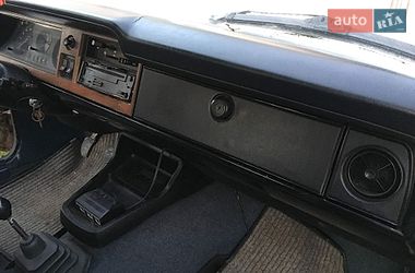 Седан Ford Taurus 1986 в Рава-Руській