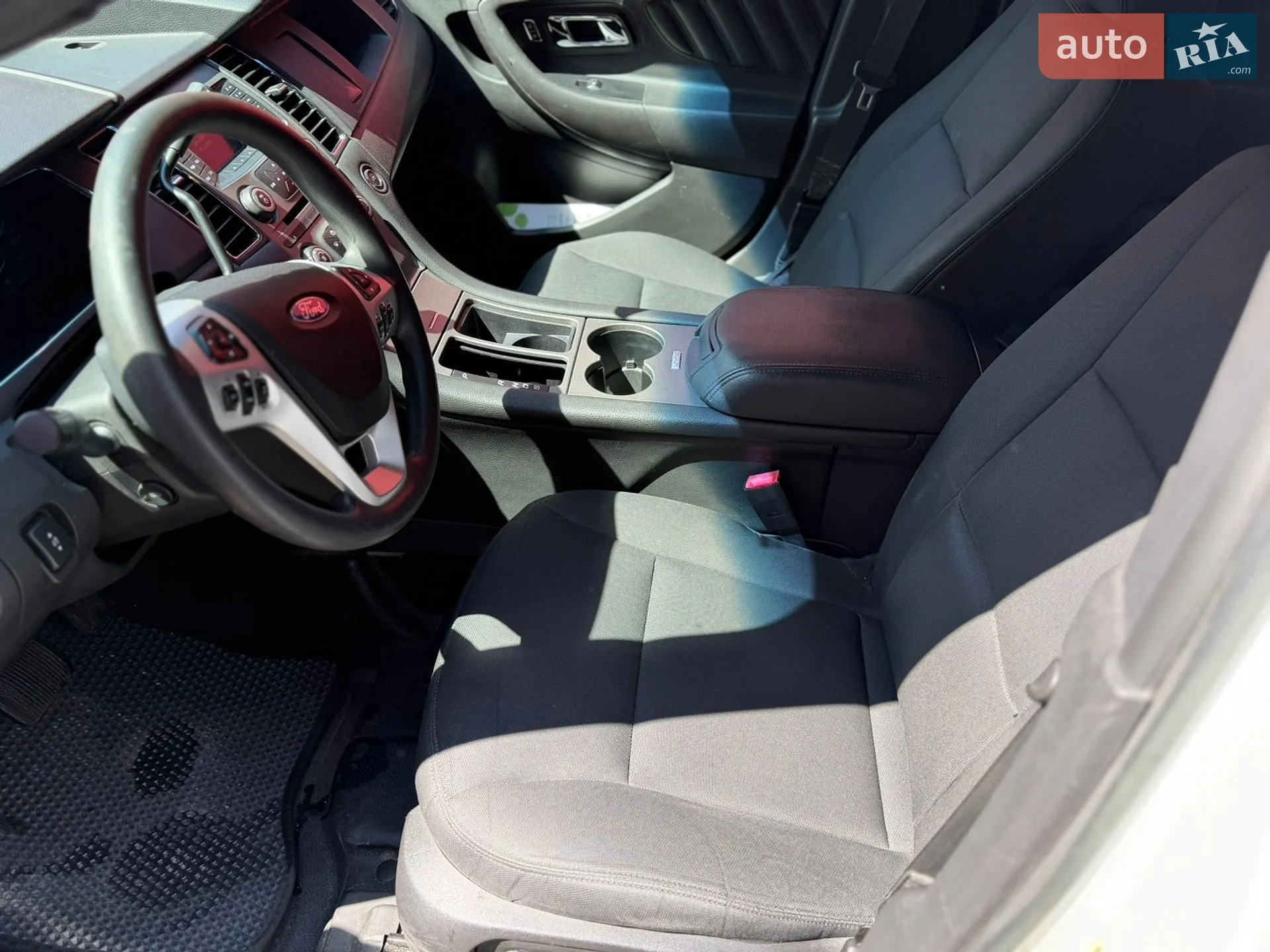 2017 Ford Taurus - мініатюра 8