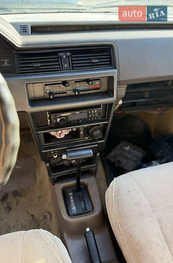 Седан Ford Tempo 1988 в 
