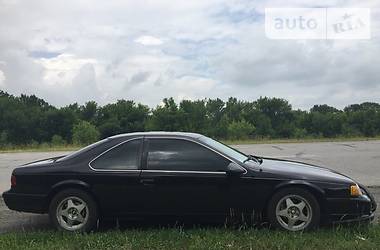 Купе Ford Thunderbird 1990 в 
