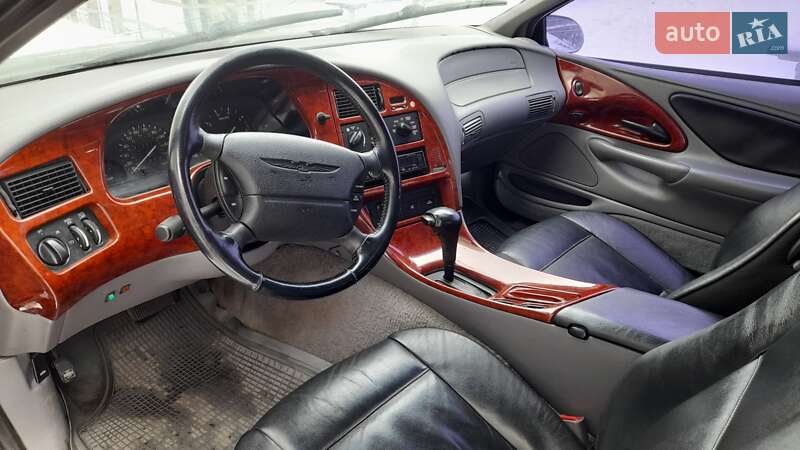 Купе Ford Thunderbird 1992 в Києві