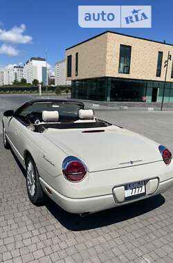 Кабриолет Ford Thunderbird 2005 в 