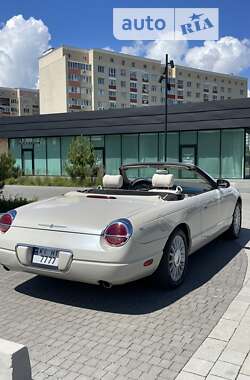 Кабриолет Ford Thunderbird 2005 в 