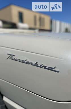 Кабриолет Ford Thunderbird 2005 в 