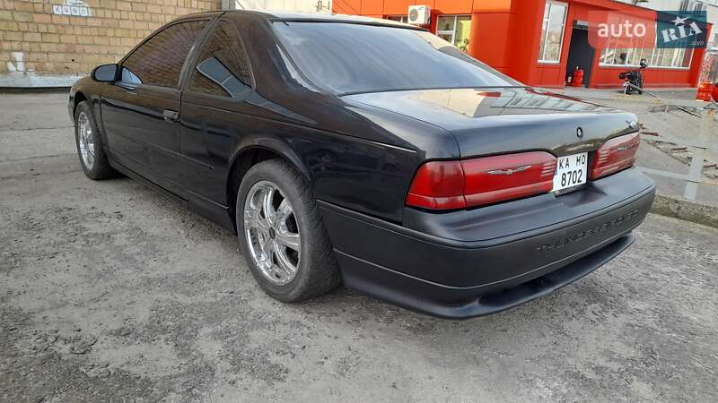 Ford Thunderbird 1992
