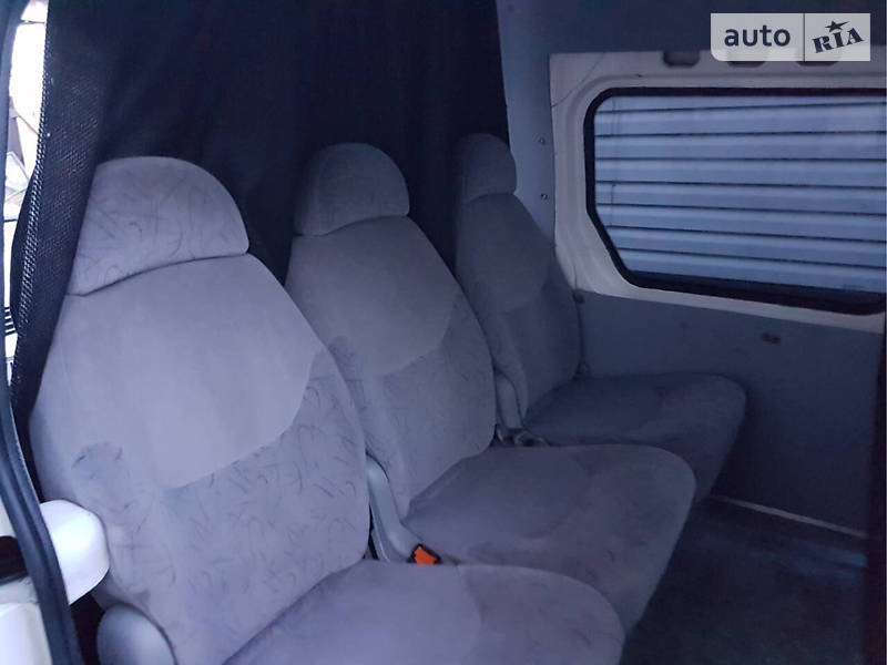 Грузопассажирский фургон Ford Tourneo Connect 2006 в Павлограде