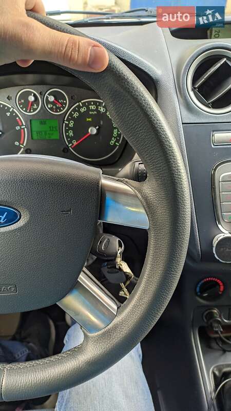 Минивэн Ford Tourneo Connect 2009 в Николаеве