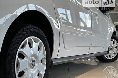 Минивэн Ford Tourneo Connect 2016 в 