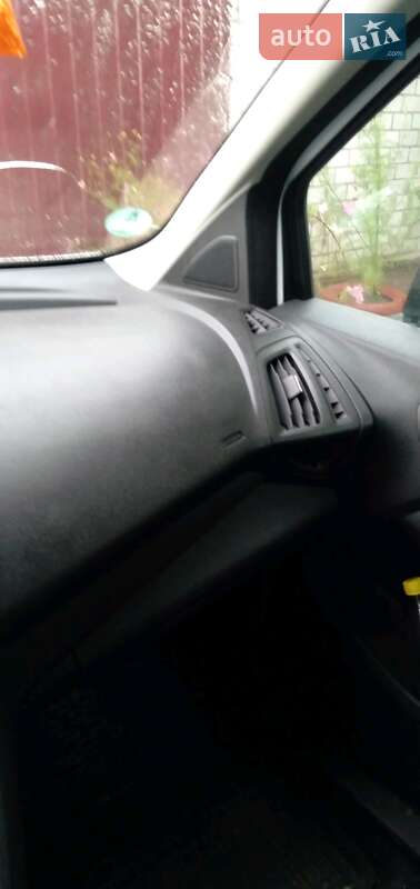 Минивэн Ford Tourneo Connect 2014 в Коростене