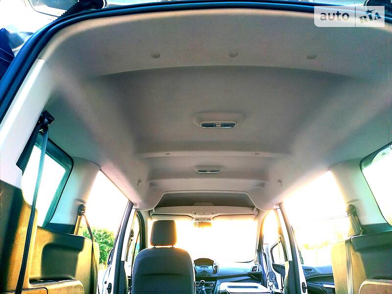 Универсал Ford Tourneo Connect 2016 в Киеве