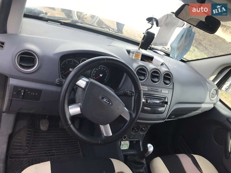 Мінівен Ford Tourneo Connect 2011 в Чернівцях