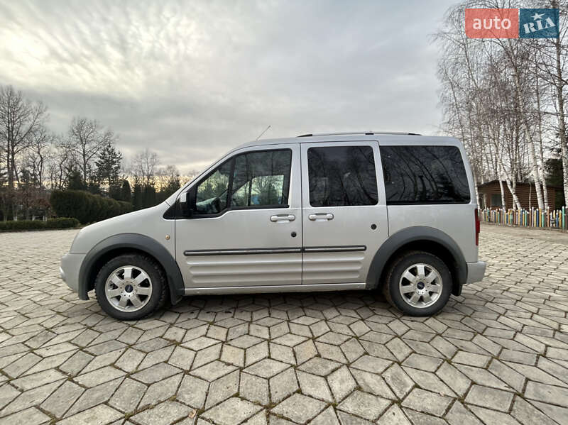 Минивэн Ford Tourneo Connect 2012 в Черновцах