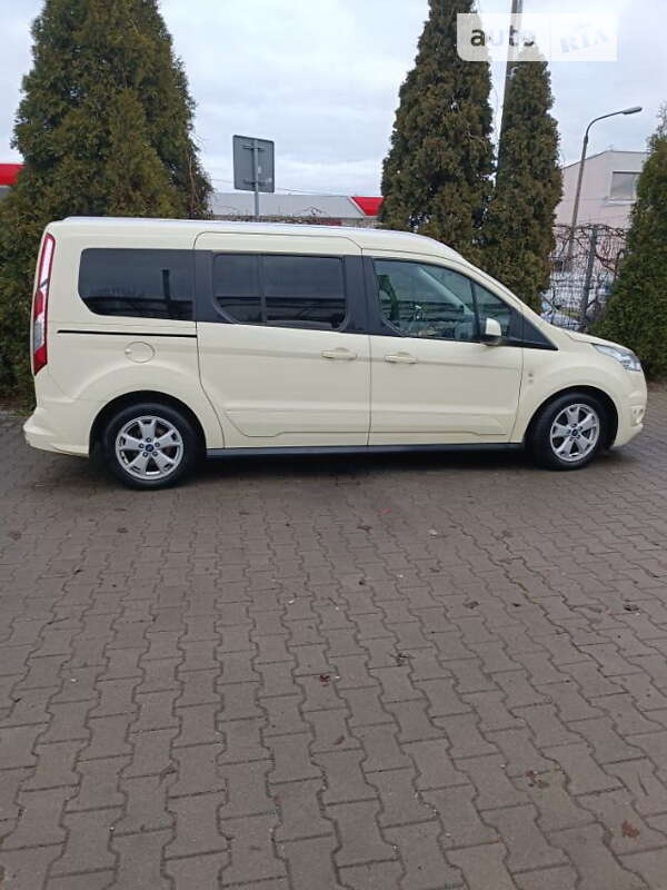 Микровэн Ford Tourneo Connect 2017 в Калуше