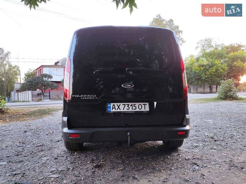 Микровэн Ford Tourneo Connect 2015 в Валках