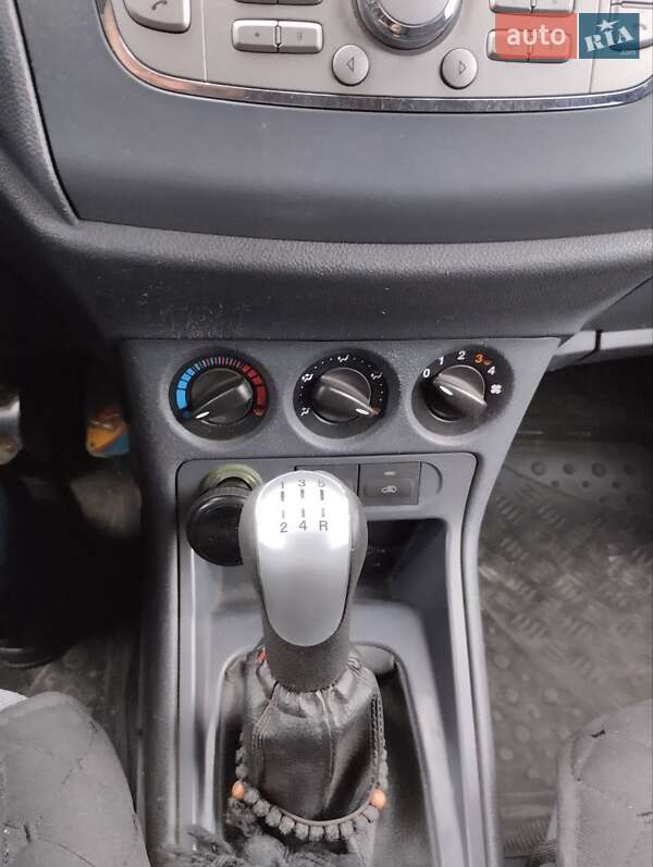 Минивэн Ford Tourneo Connect 2012 в Львове