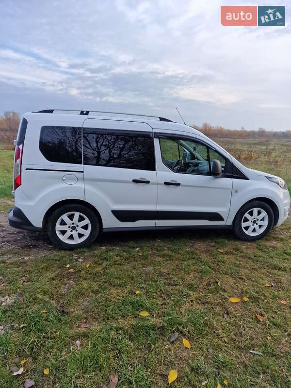 Микровэн Ford Tourneo Connect 2016 в Черновцах
