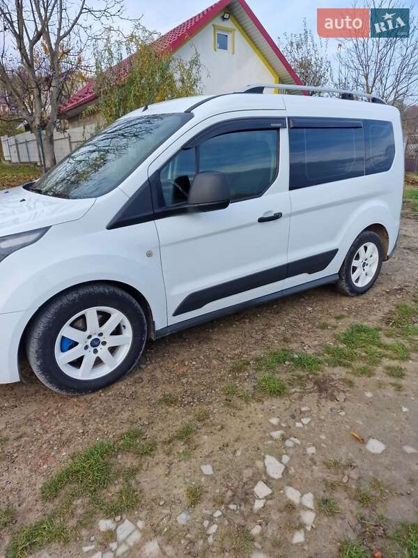 Микровэн Ford Tourneo Connect 2016 в Черновцах